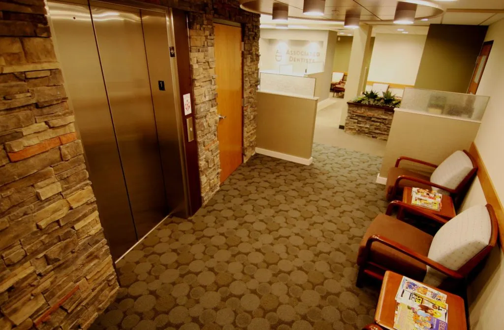 Waiting room and elevator and chairs 